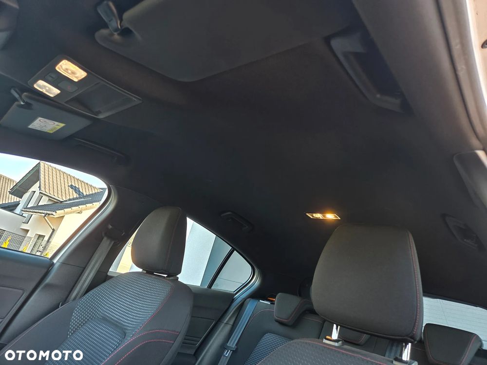 Ford Focus 1.0 EcoBoost ST-Line ASS - 33