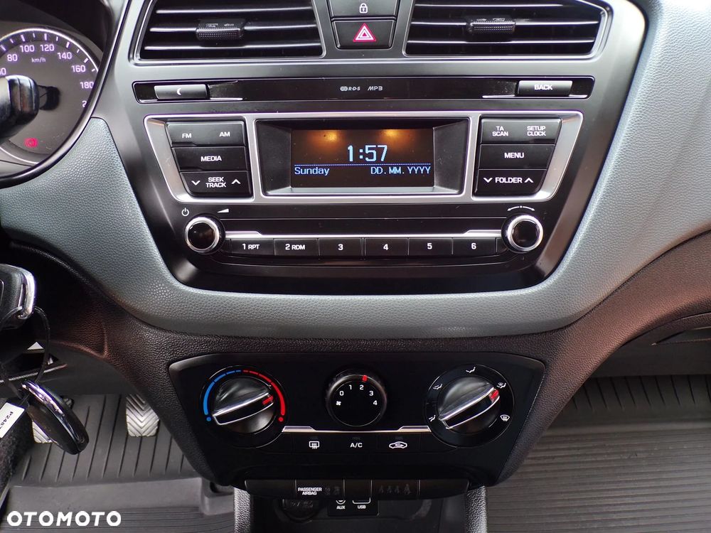 Hyundai i20 1.2 BlueDrive Comfort - 19