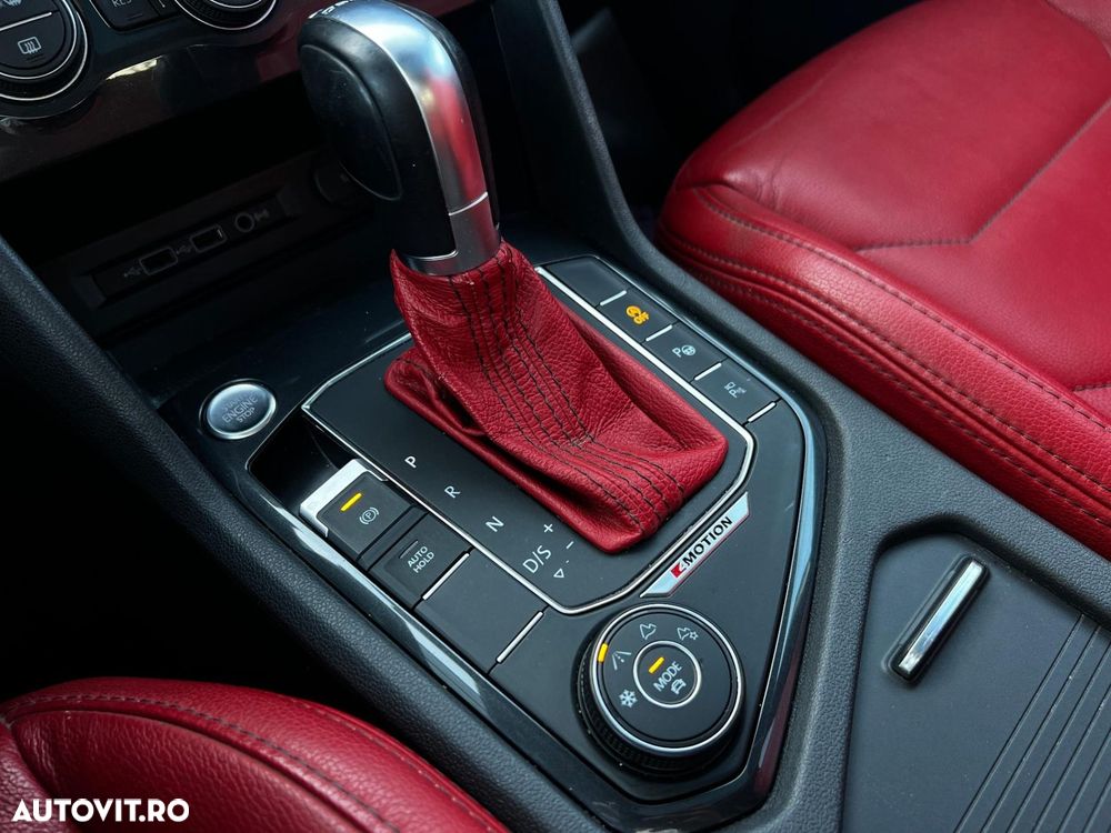 Volkswagen Tiguan - 14