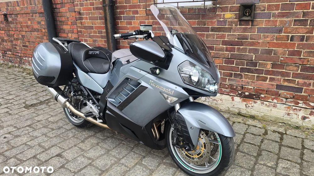 Kawasaki GTR - 31