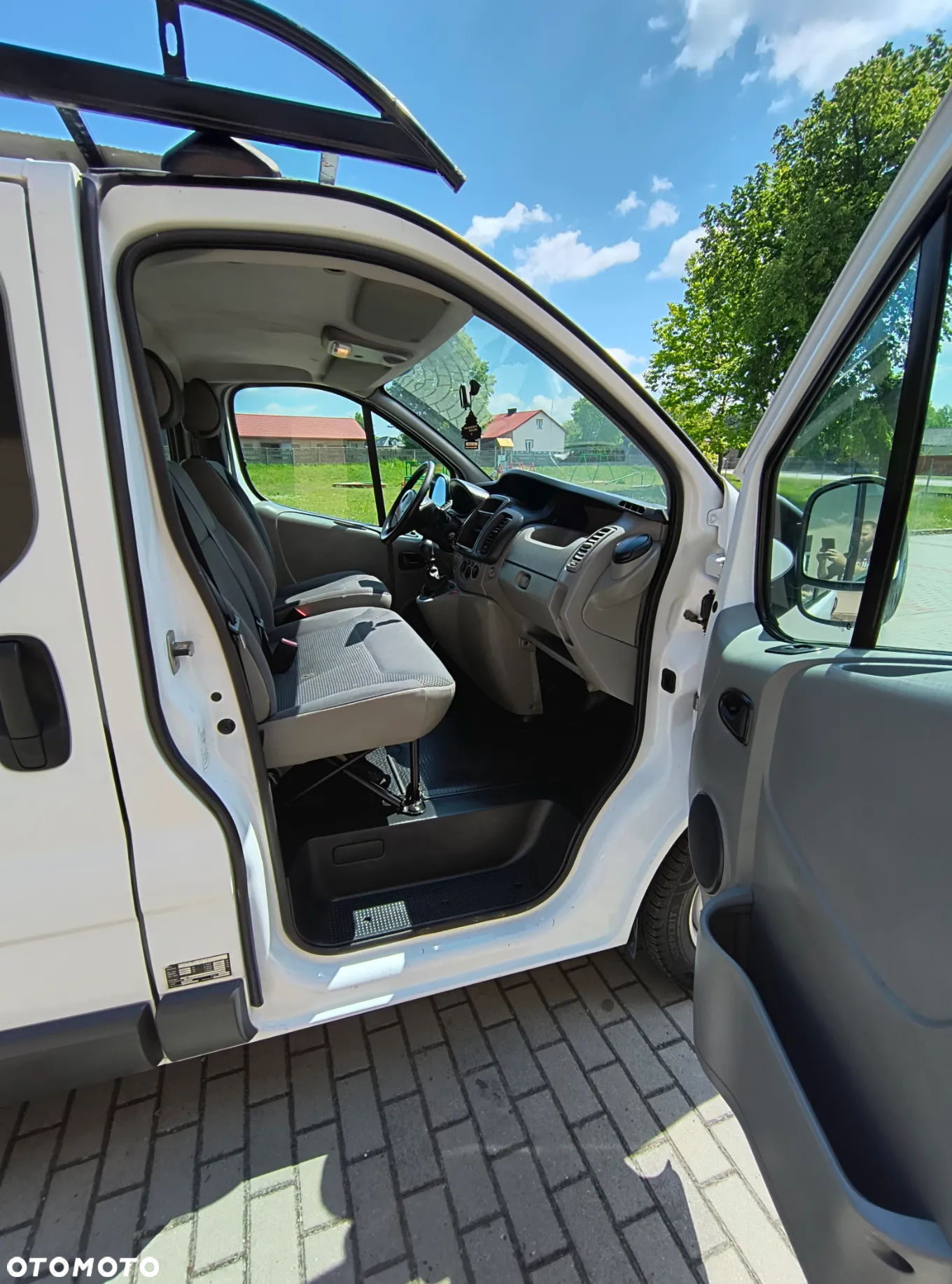 Opel Vivaro - 8