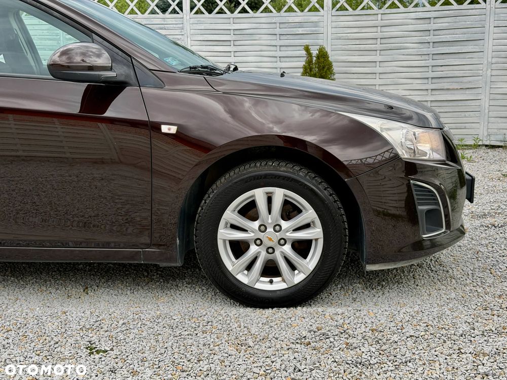 Chevrolet Cruze 1.4 T LT - 29