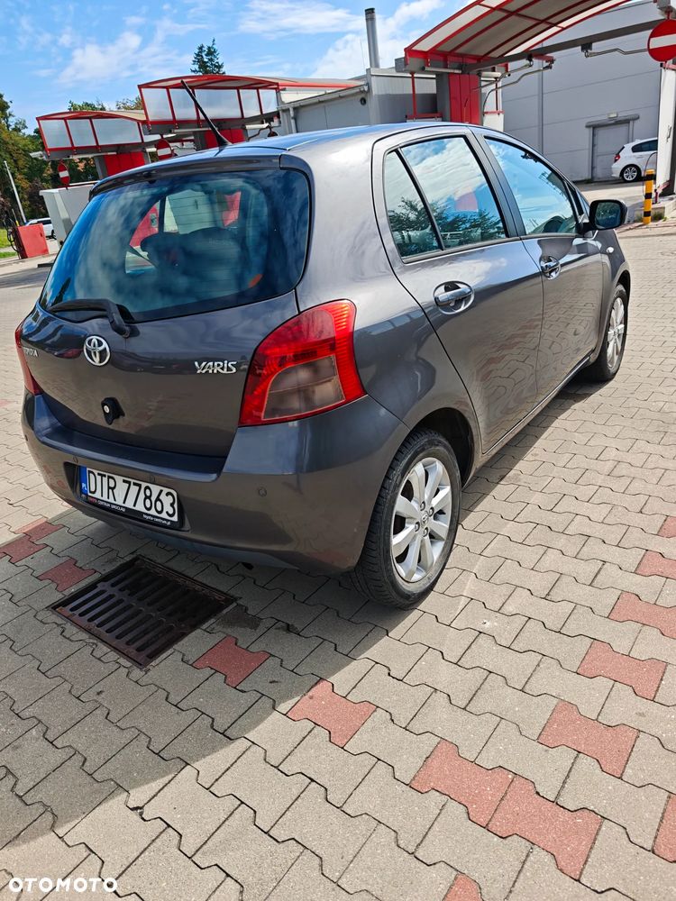 Toyota Yaris 1.0 Luna A/C - 10