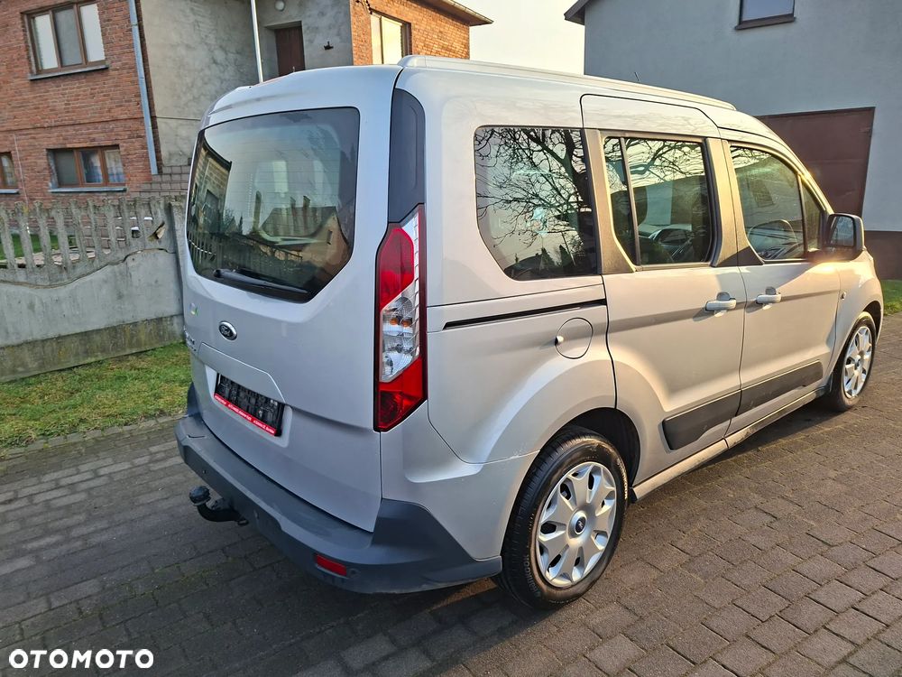 Ford Tourneo Connect 1.6 TDCi Start-Stop Ambiente - 23