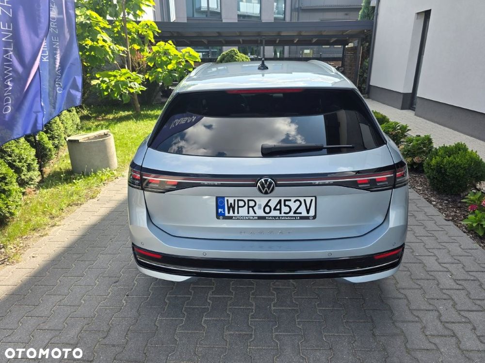 Volkswagen Passat - 2