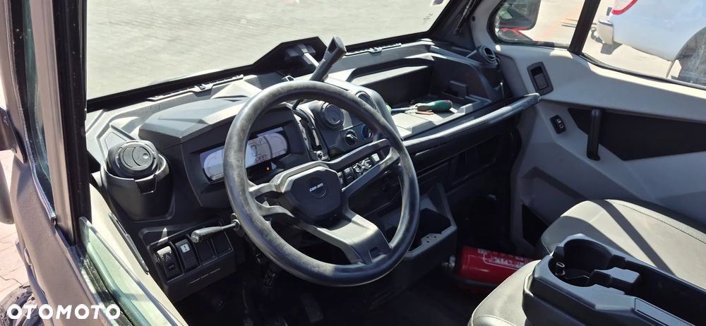 Can-Am Inny - 7