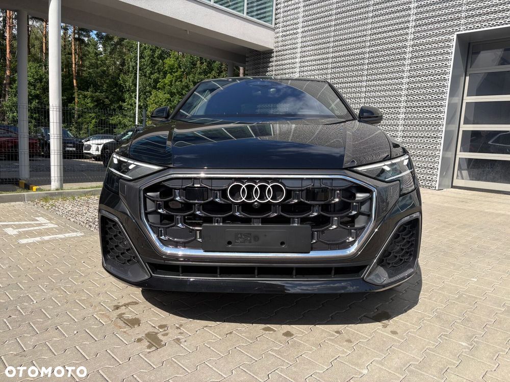 Audi Q8 - 3