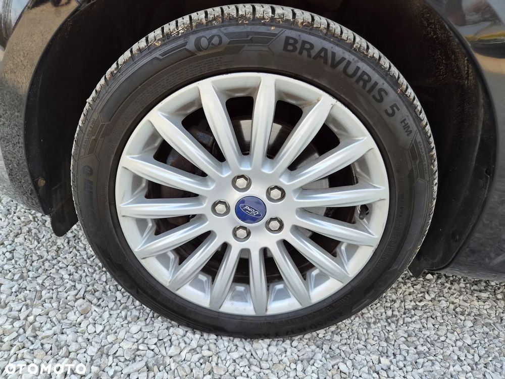 Ford Mondeo SW 2.0 TDCi Titanium - 27