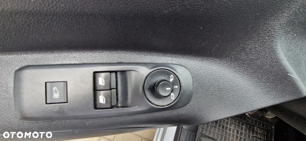 Opel Combo Cargo XL 1.5 CDTI 2,3t (bryg.) - 22