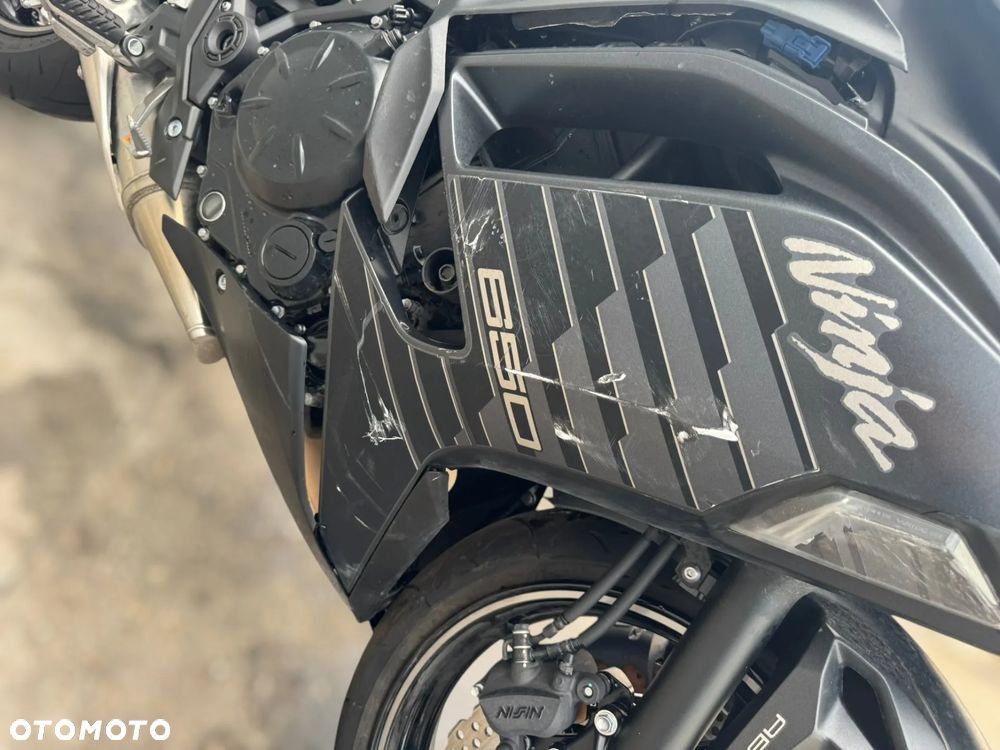 Kawasaki Ninja - 16