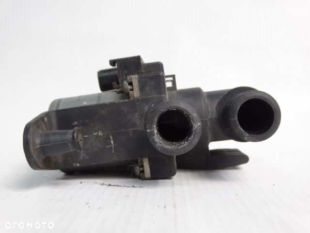 BMW 7 E38  5 E39  X5 E53  Elektrozawór 3 PIN Zawór Nagrzewnicy Wody Pompa Obiegowa 64128374995 8374995 BMW 725tds 728i 730i 735i 740d 740i 750i 316d 316i 318d 318i 320i 320d  323i 325d 325i 328i  330d 330i 335i 335d - 15