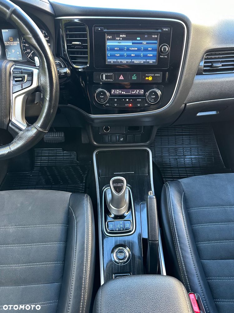 Mitsubishi Outlander - 29