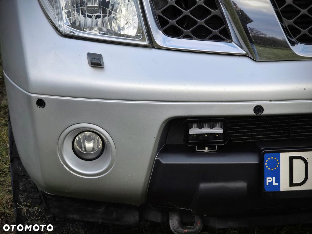 Nissan Pathfinder - 34