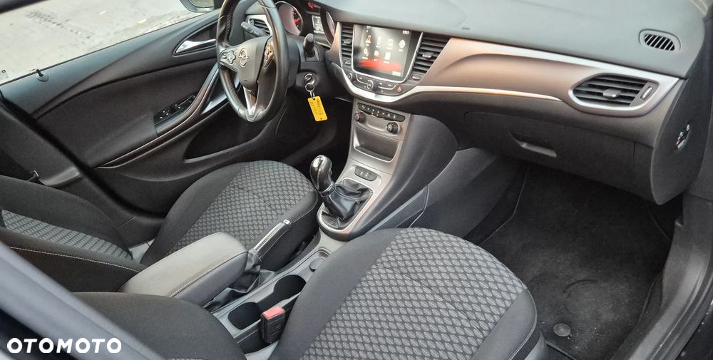 Opel Astra - 11