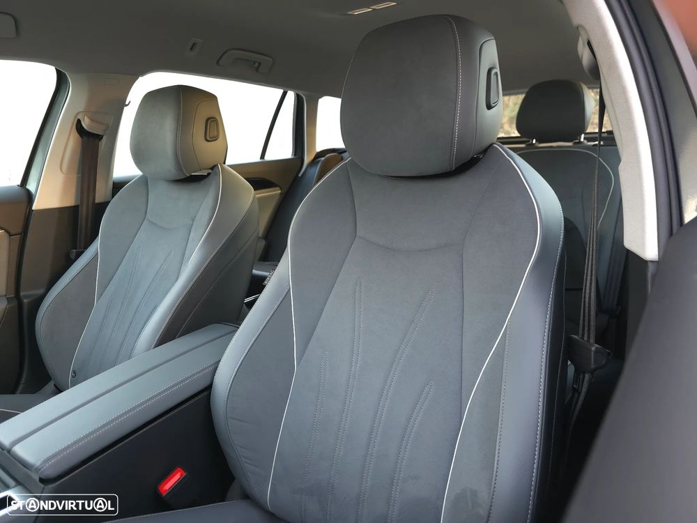 VW Passat Variant 1.5 TSI eHybrid Elegance DSG - 29