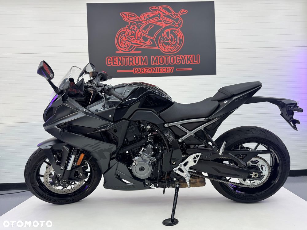 Suzuki GSX - 4
