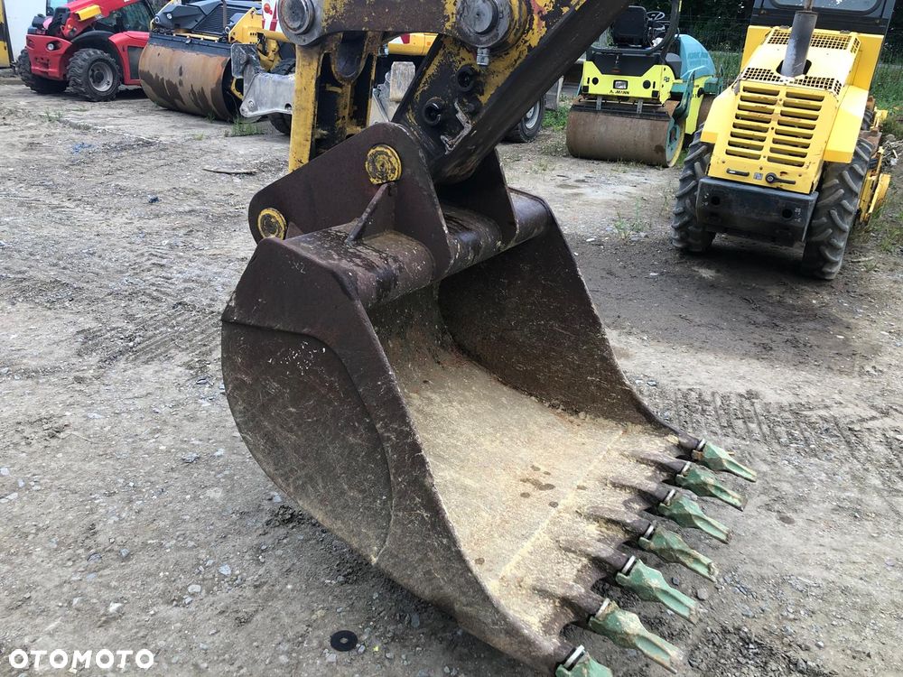 Komatsu 350LC-8 Long Reach - 11