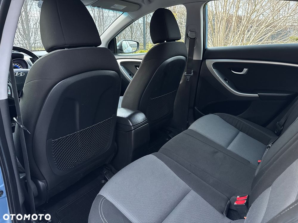 Hyundai i30 1.6 Automatik Style - 27