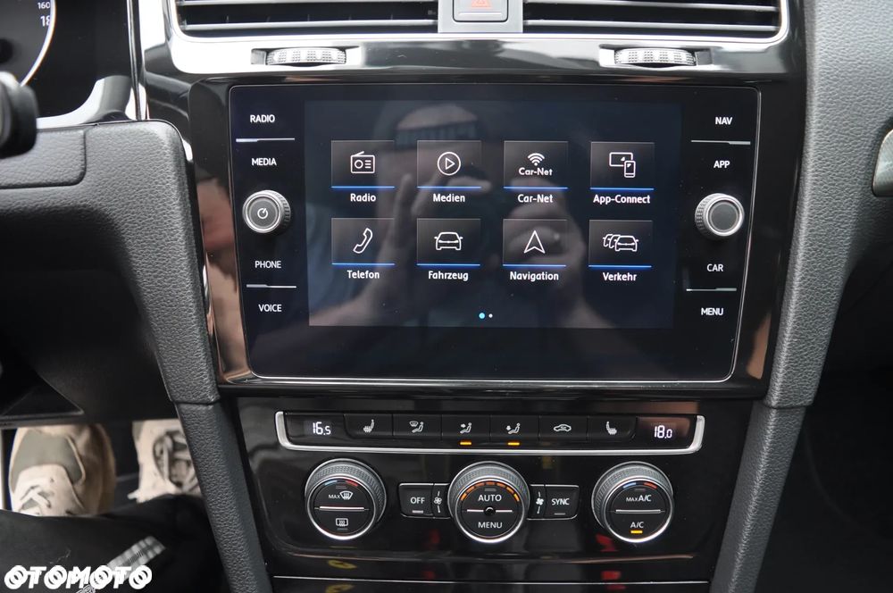 Volkswagen Golf 1.6 TDI Join - 33