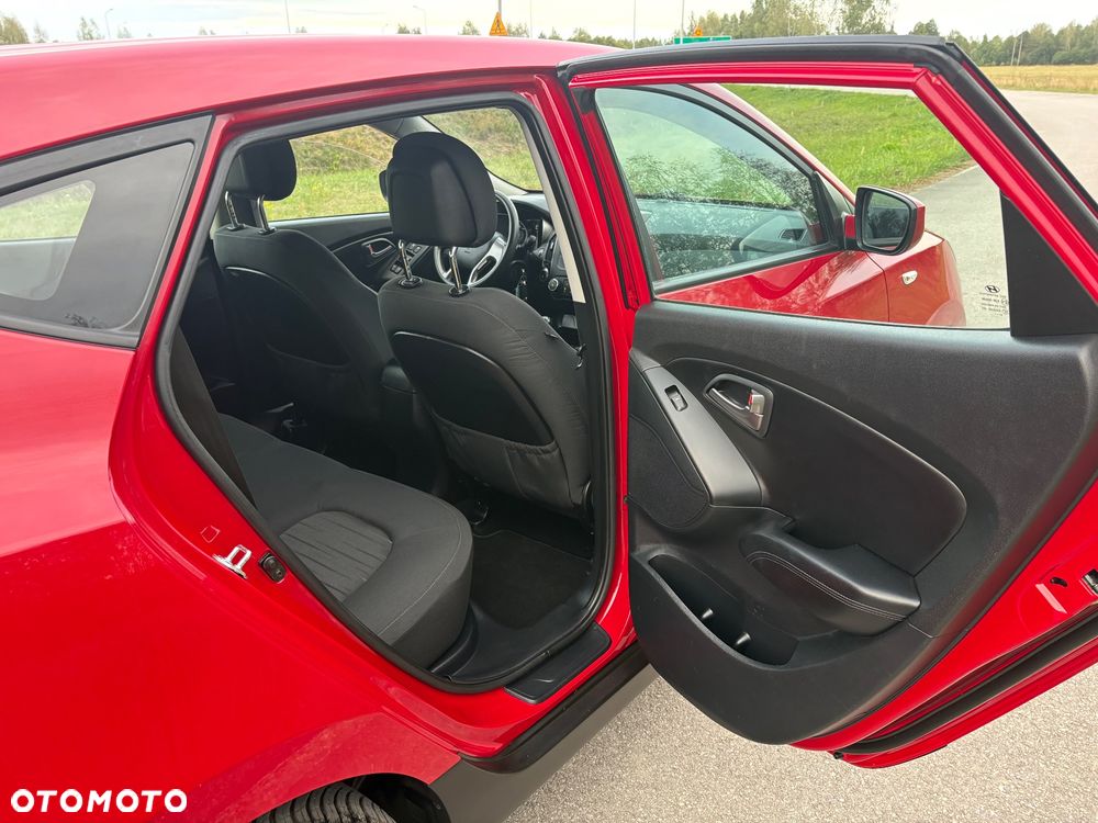 Hyundai ix35 1.6 2WD Fifa World Cup Edition - 30