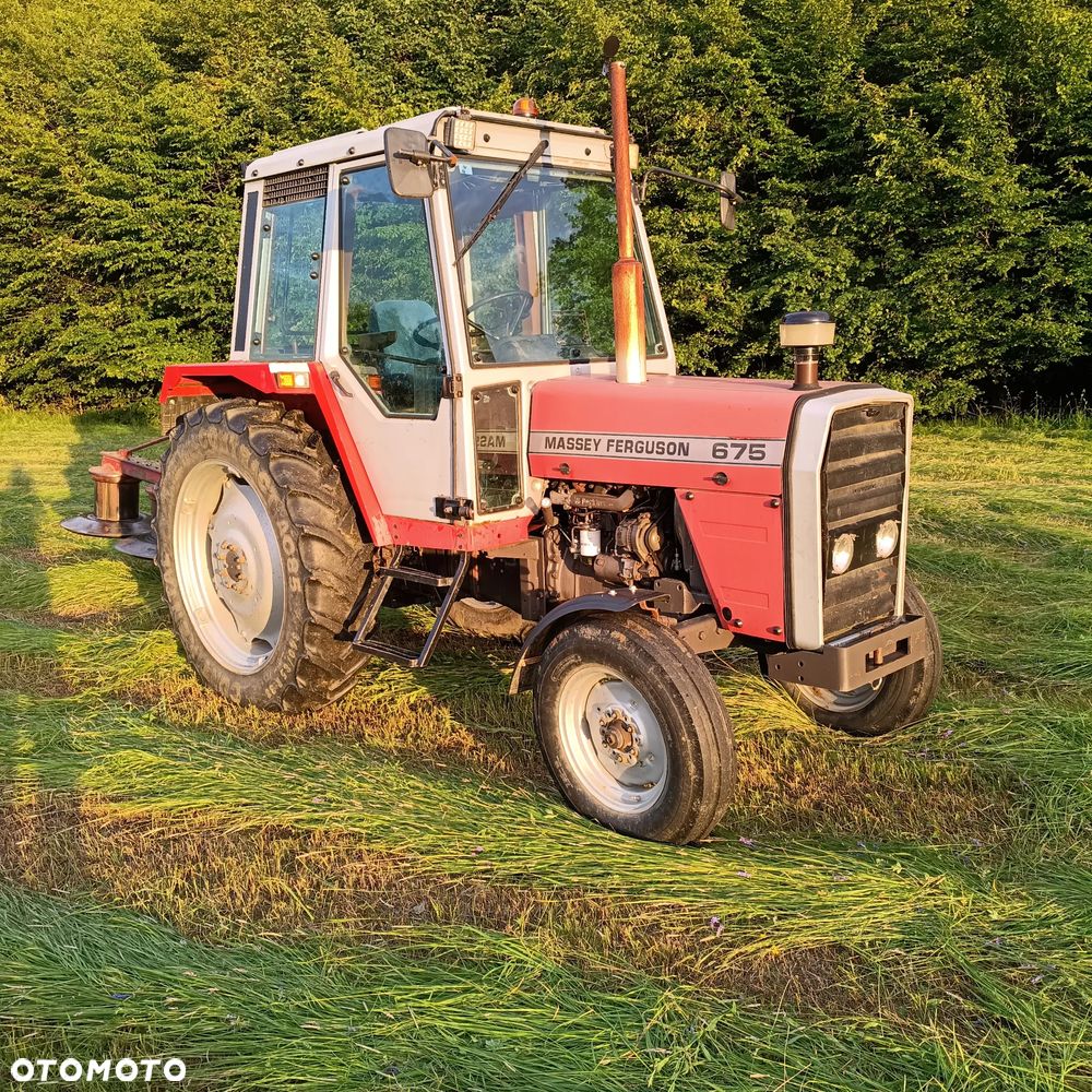 Massey Ferguson 675 - 1
