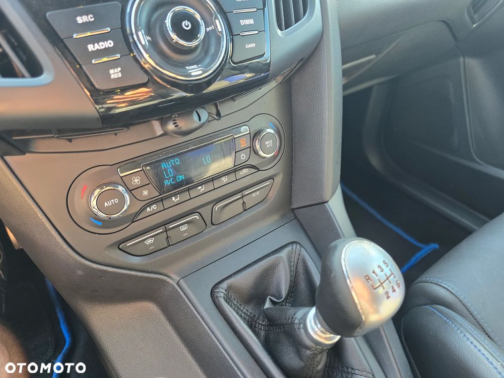 Ford Focus 2.0 EcoBoost ST - 24
