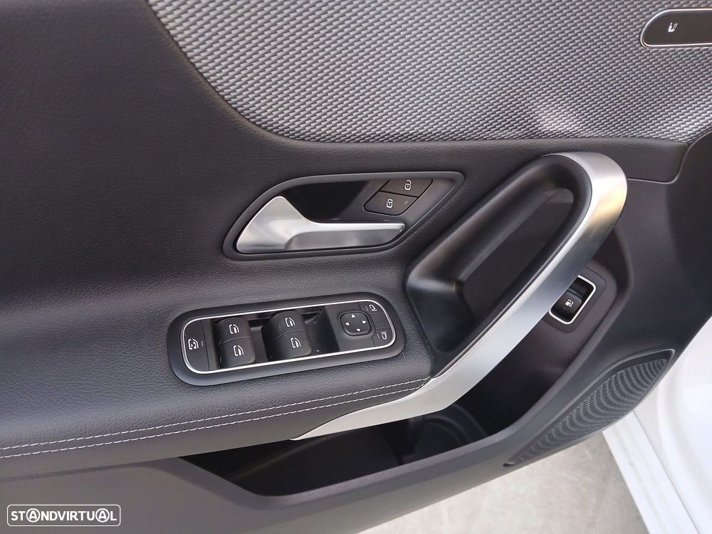 Mercedes-Benz A 250 e 8G-DCT - 40