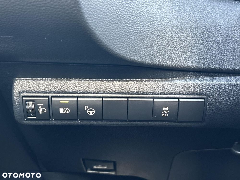 Toyota Corolla 1.8 Hybrid Comfort - 22