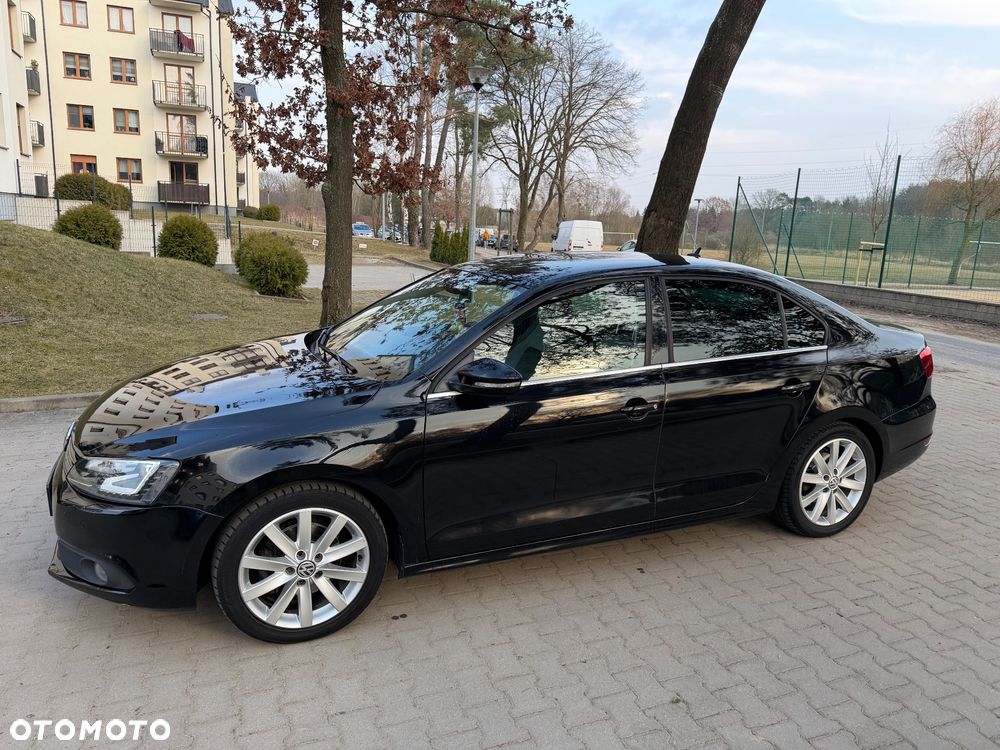 Volkswagen Jetta - 7