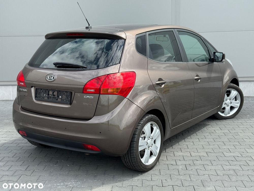 Kia Venga 1.6 CRDi 128 Fifa World Cup Edition - 7