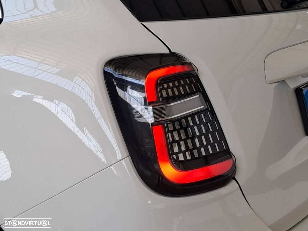Fiat 600 1.2 Hybrid La Prima - 26