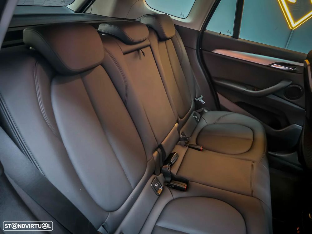 BMW X1 xDrive25e Advantage - 36