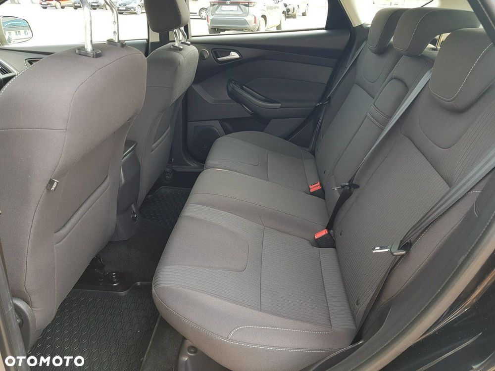 Ford Focus - 11