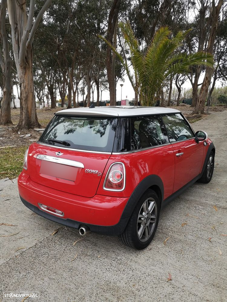 MINI 3 Portas Cooper D - 2