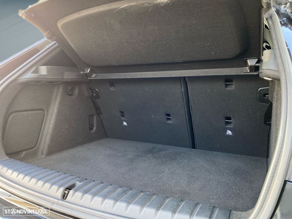 BMW 116 d Pack Desportivo M Auto - 15