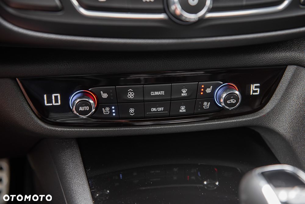 Opel Insignia - 27