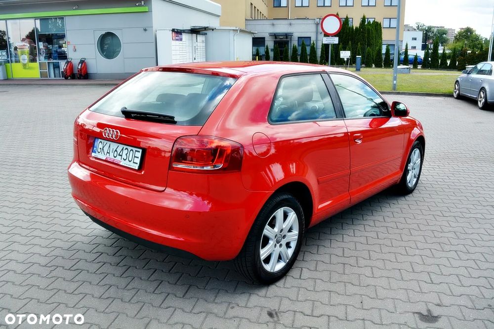Audi A3 3-drzwiowe 1.6 Ambition - 7
