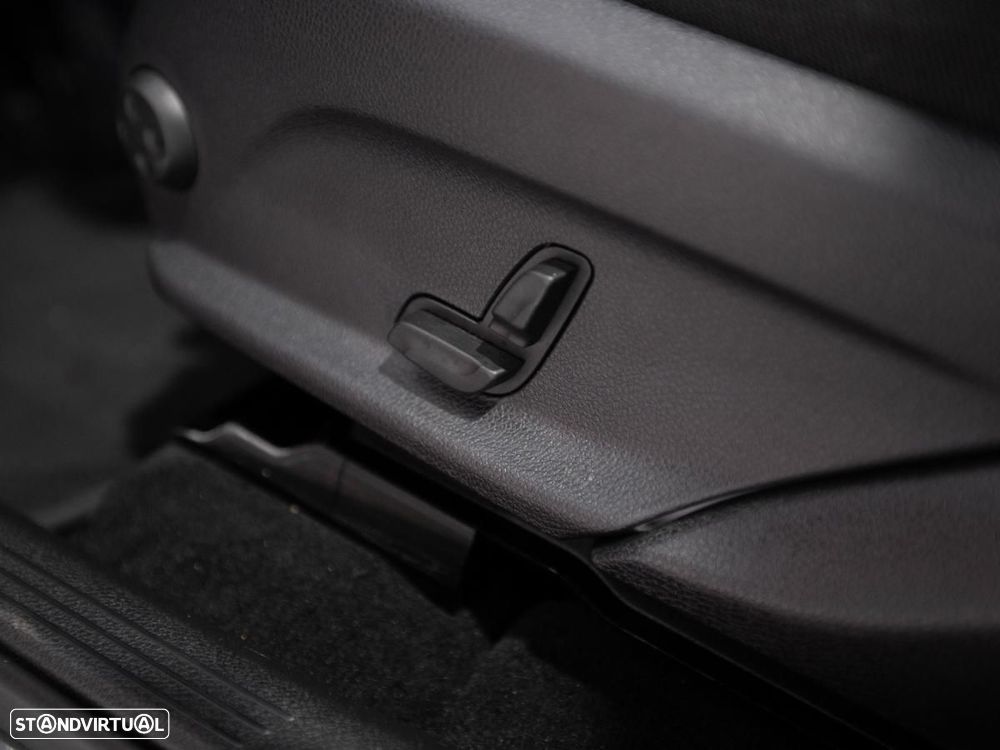 Mercedes-Benz GLC 300 de 4Matic - 35