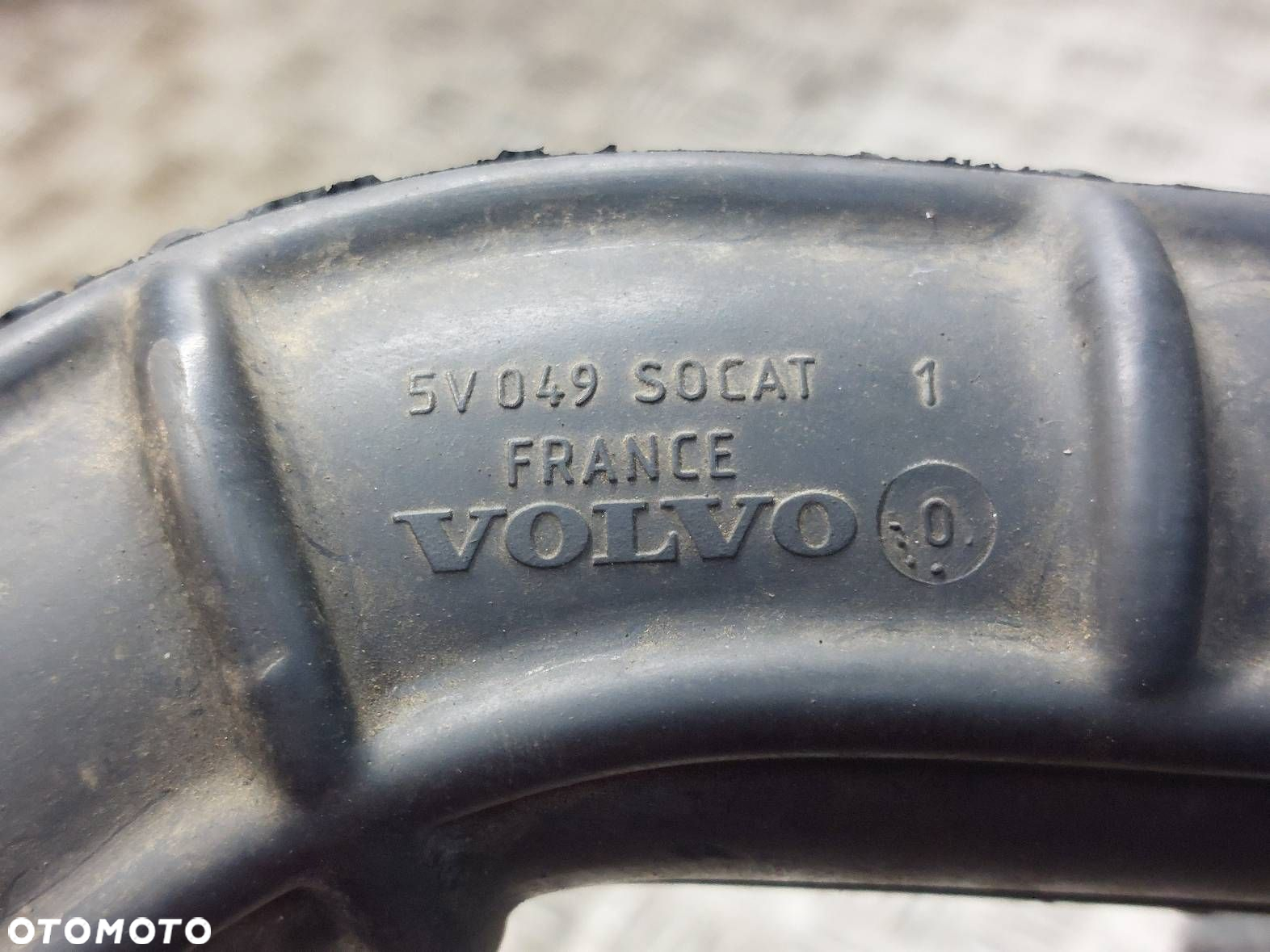 OBUDOWA PRZEPŁYWOMIERZ RURA DOLOT POWIETRZA VOLVO S40 V40 I 1.9 DI - 7