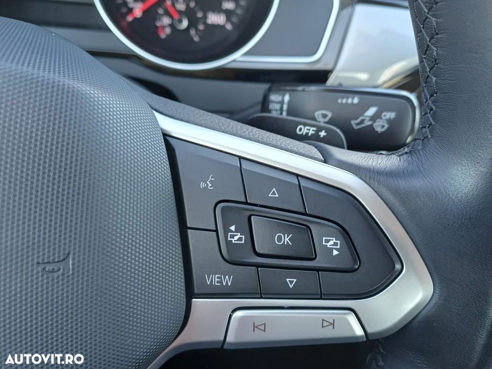 Volkswagen Passat 1.5 TSI ACT DSG Comfortline - 16