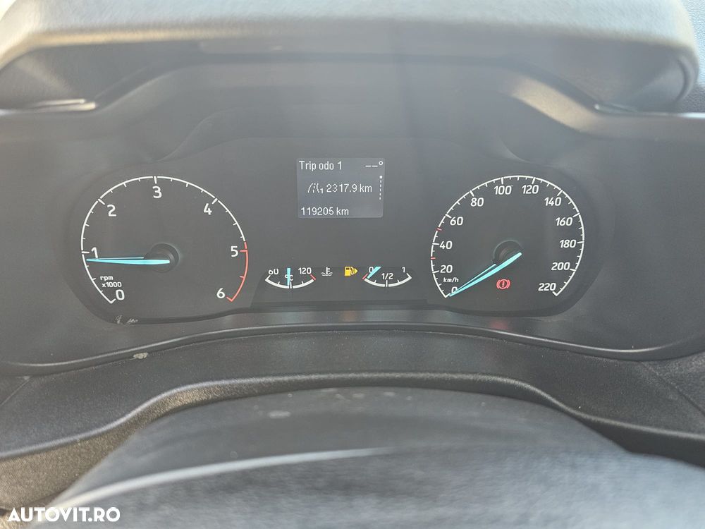 Ford Transit Connect - 18