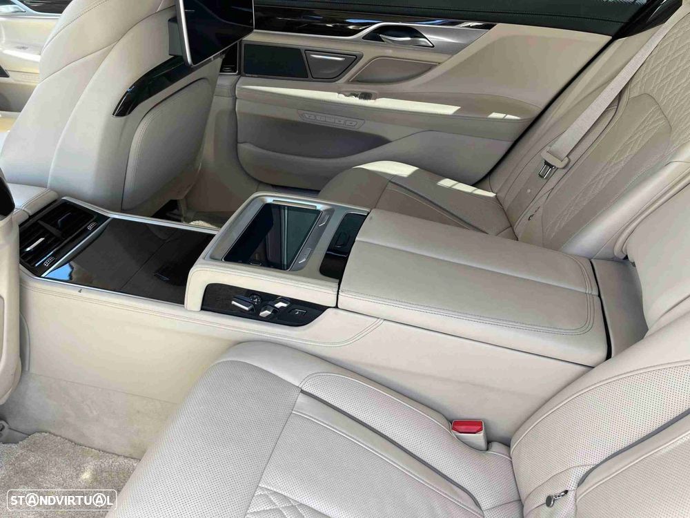 BMW 760 M760 Li xDrive - 18