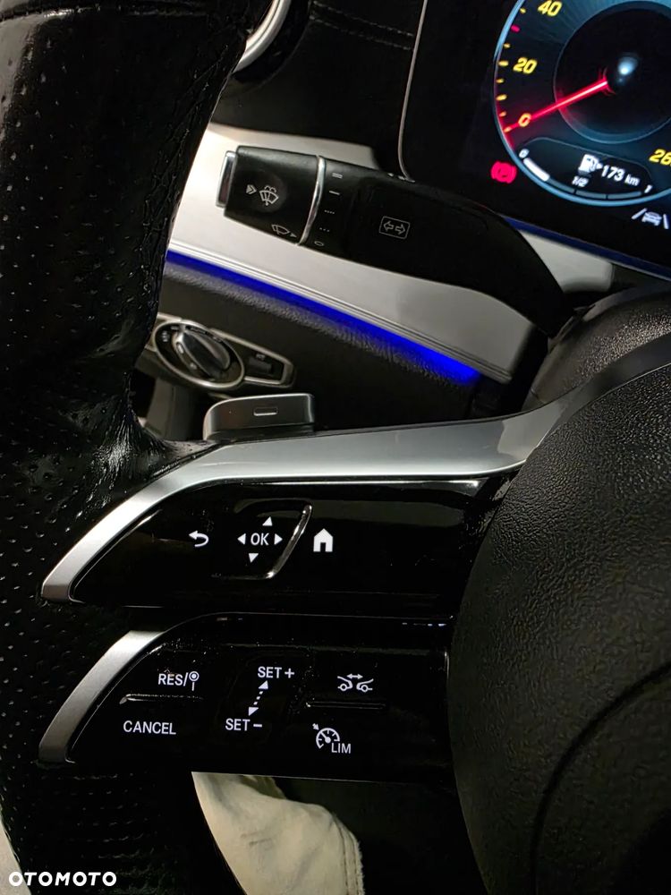 Mercedes-Benz Klasa E 300 de 9G-TRONIC AMG Line - 25