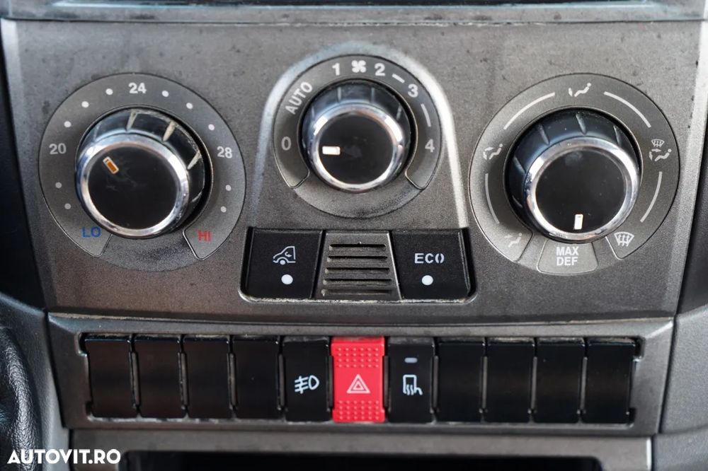 Iveco DAILY 35-130 / OȚEL CU BASCULATOR SPATE / CAMION MIX - 7 LOCURI / DOUĂ / MANUAL / IMPORTAT / - 30