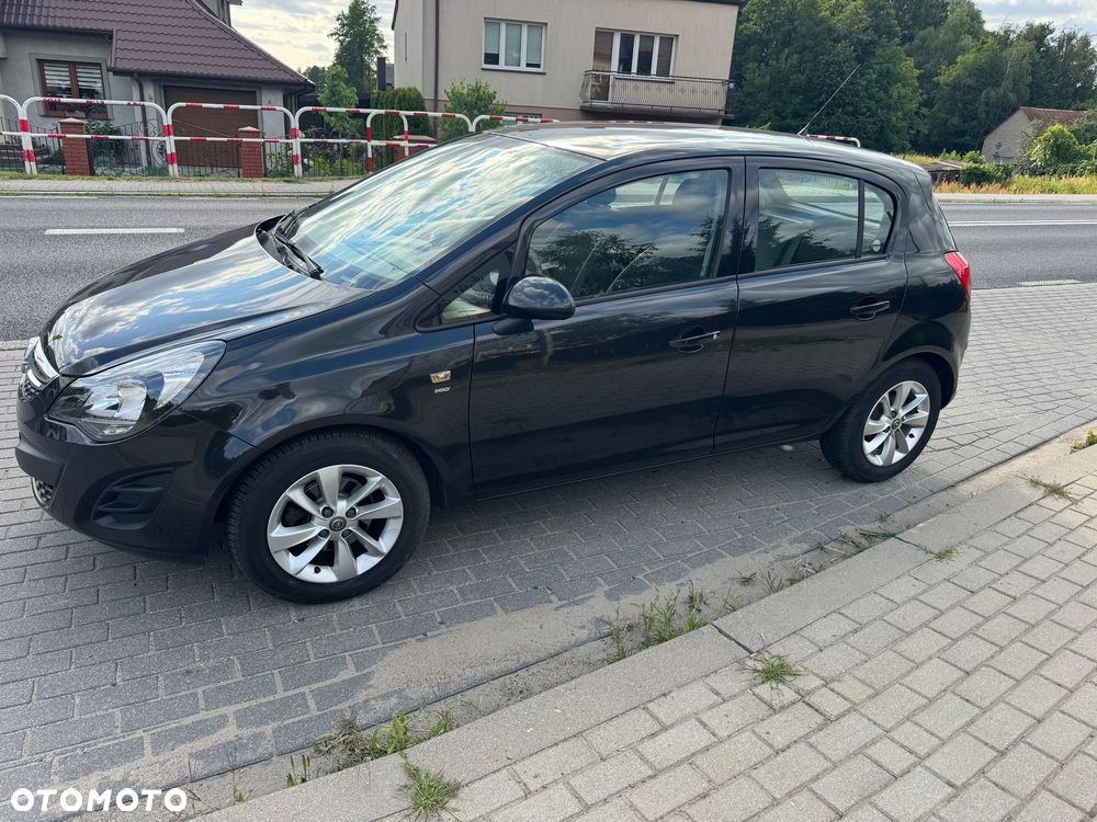 Opel Corsa 1.2 16V Edition / Active - 1