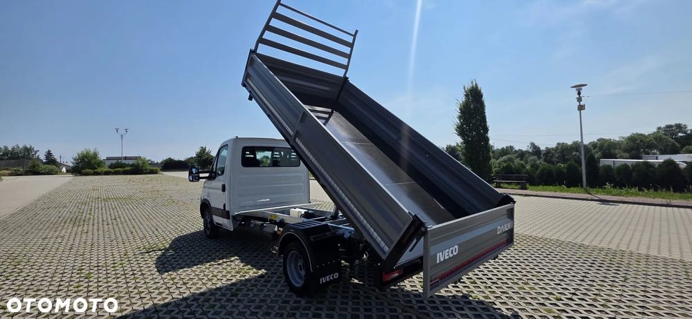 Iveco DAILY - 7