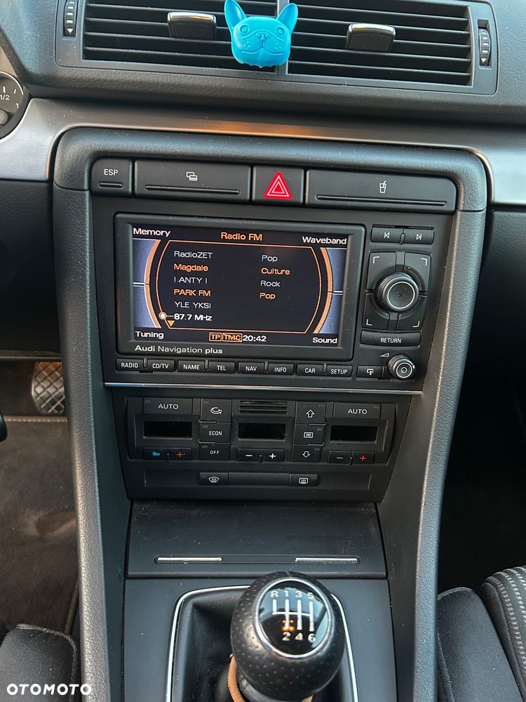 Audi A4 Avant 2.0 TDI DPF - 13
