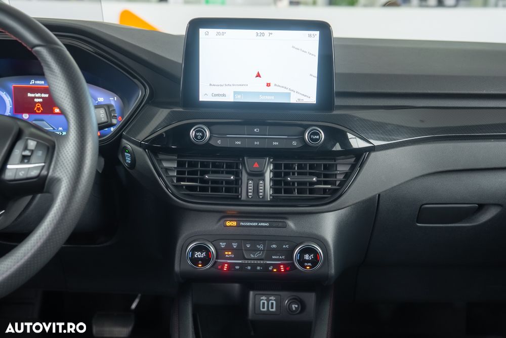 Ford Kuga 2.5 Duratec PHEV ST-LINE - 18