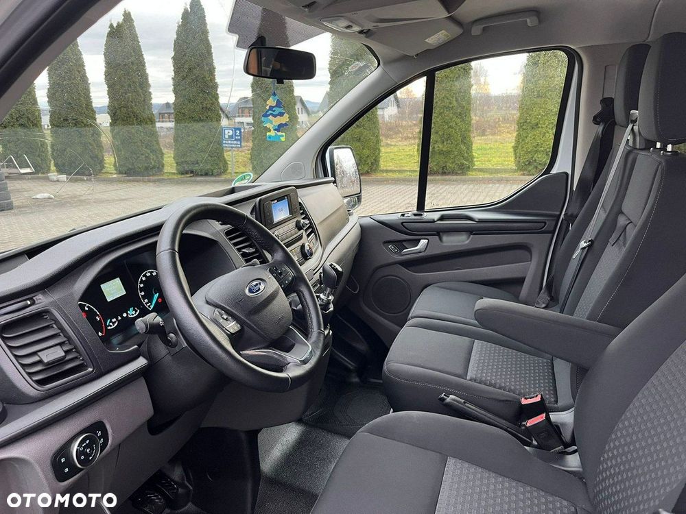 Ford Transit Custom - 13