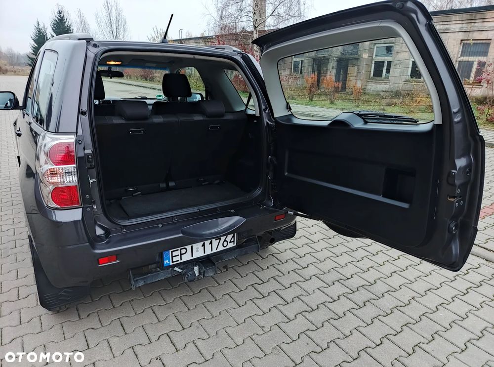 Suzuki Grand Vitara 1.6 Comfort - 25